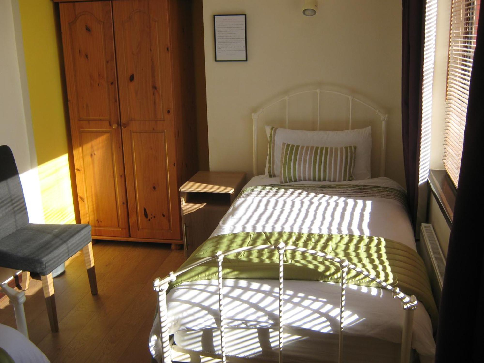 Slieve Elva B&B Лісдунварна Екстер'єр фото